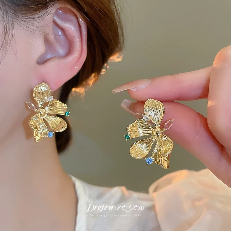 Wrinkled Flower Pink Green Zircon Earrings